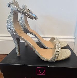 Material Girl Womens Blaire 1 Embellished Evening Sandals Heels